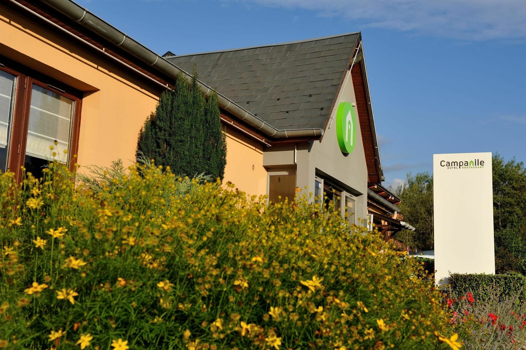 Campanile Saint-Etienne Est- Saint-Chamond Hotel Exterior photo